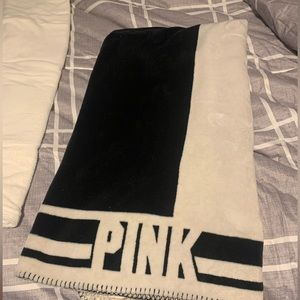Pink fleece throw blanket